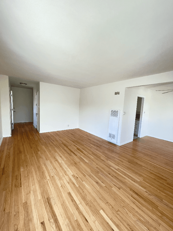 Los Angeles Apartment: 7021 Glasgow Ave
