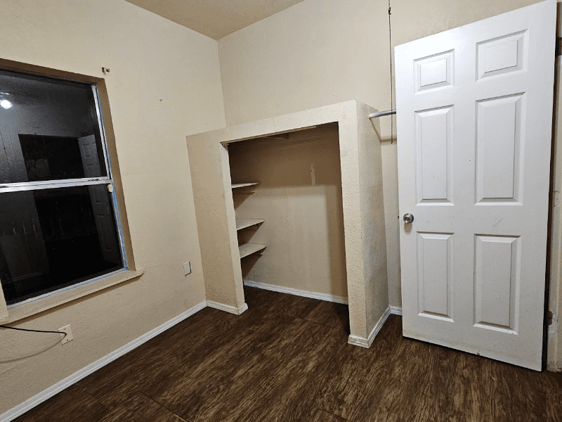 San Antonio House: 109 Gravel