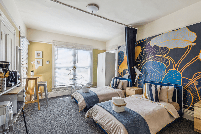 Berkeley Apartment: 2332 Fulton St.
