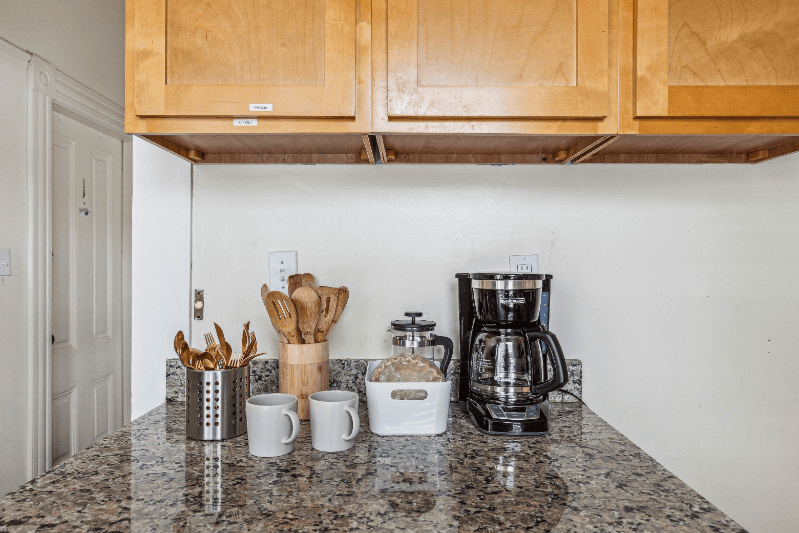 Berkeley Apartment: 2332 Fulton St.