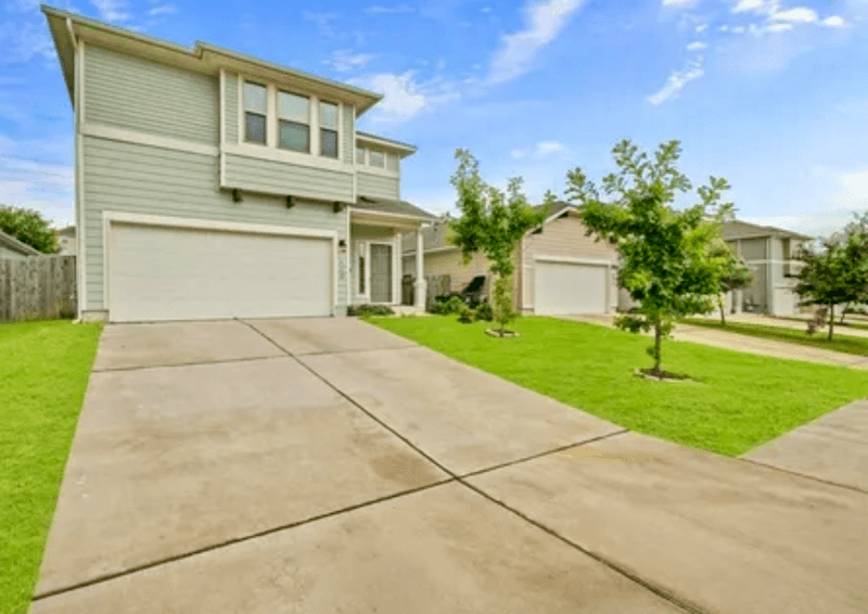 Buda Single Room: 400 Eagle Brook Ln