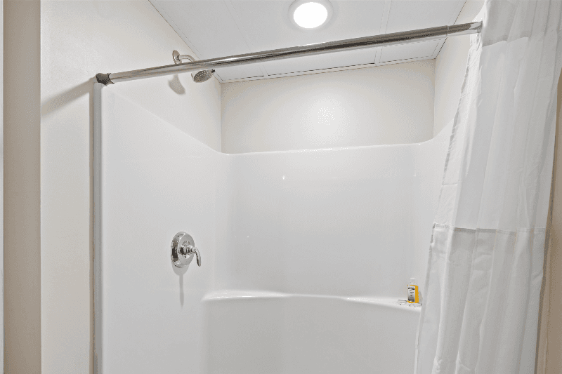 Manchester Apartment: 1361 Elm St