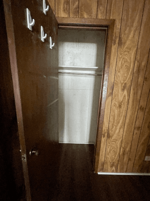 Henderson House: 112 Standish