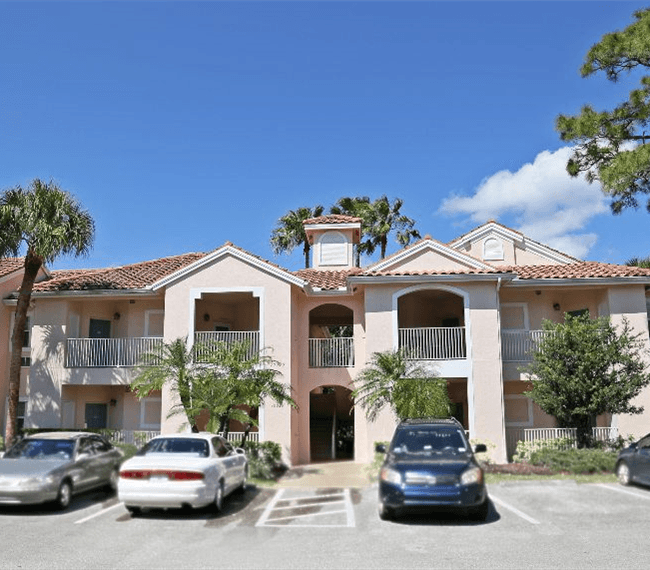 Port St Lucie House: 10045 Perfect Dr