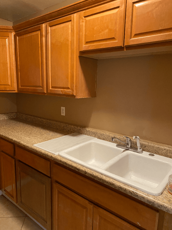 Lake Elsinore House: 16510 Lakeshore Drive