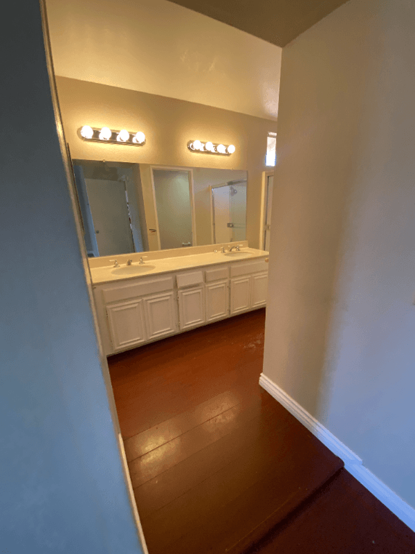 Lake Elsinore House: 16502 Mango Way