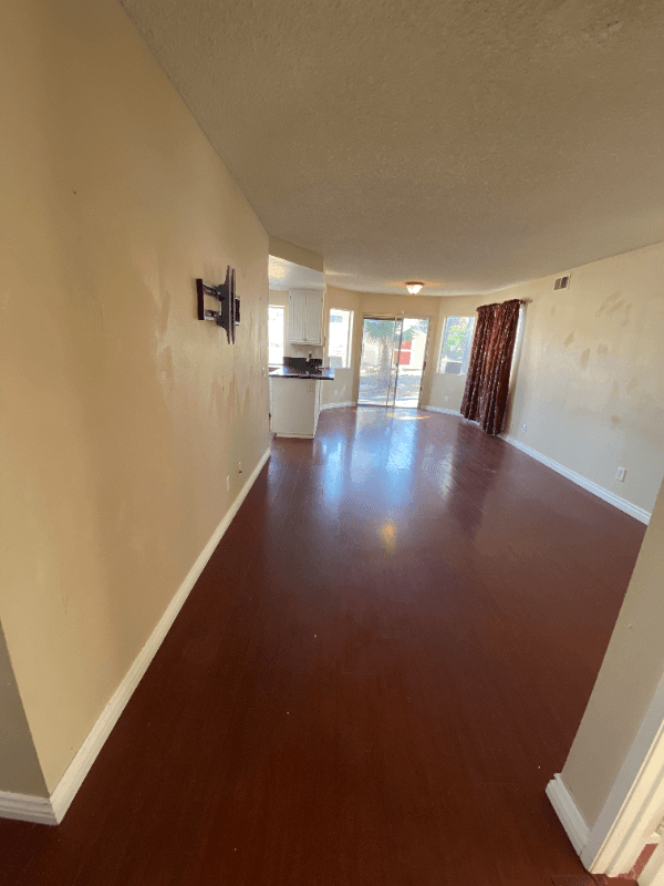 Lake Elsinore House: 16502 Mango Way