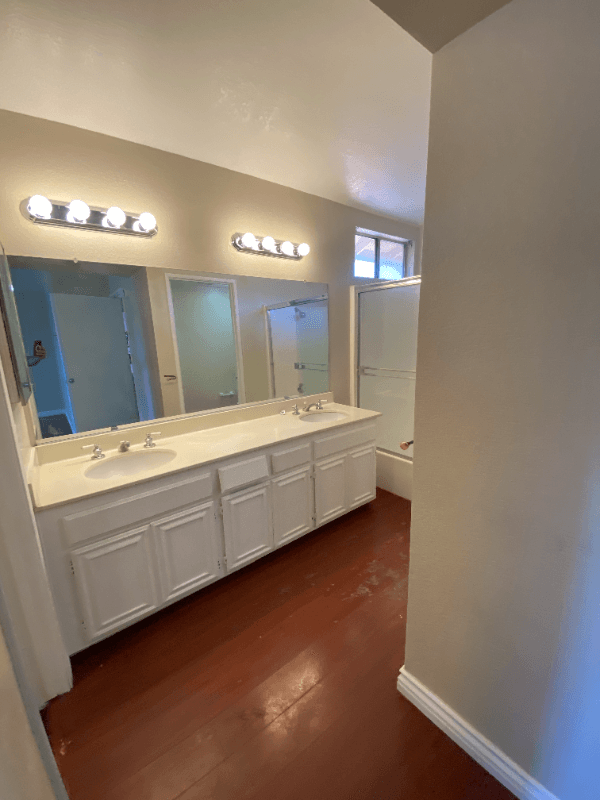 Lake Elsinore House: 16502 Mango Way