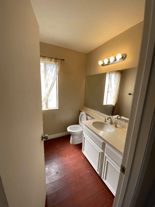 Lake Elsinore House: 16502 Mango Way