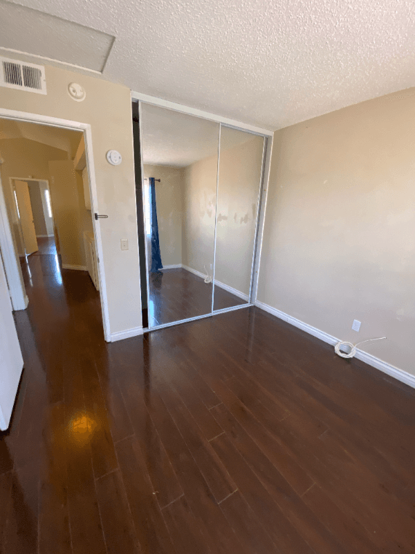Lake Elsinore House: 16502 Mango Way