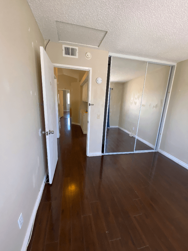 Lake Elsinore House: 16502 Mango Way