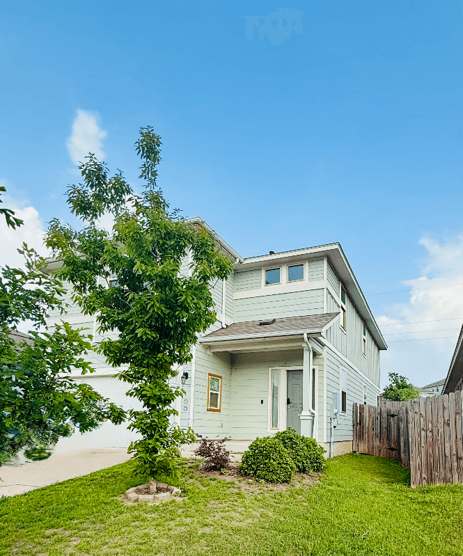 Buda Single Room: 400 Eagle Brook Ln