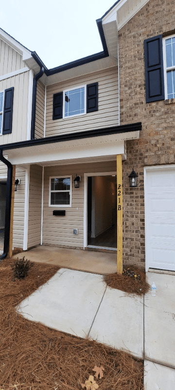 Madison Other: 221 W Murphy St