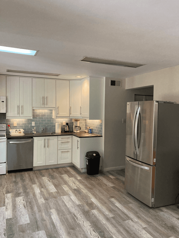 Bethesda Apartment: 7608 Carteret Rd