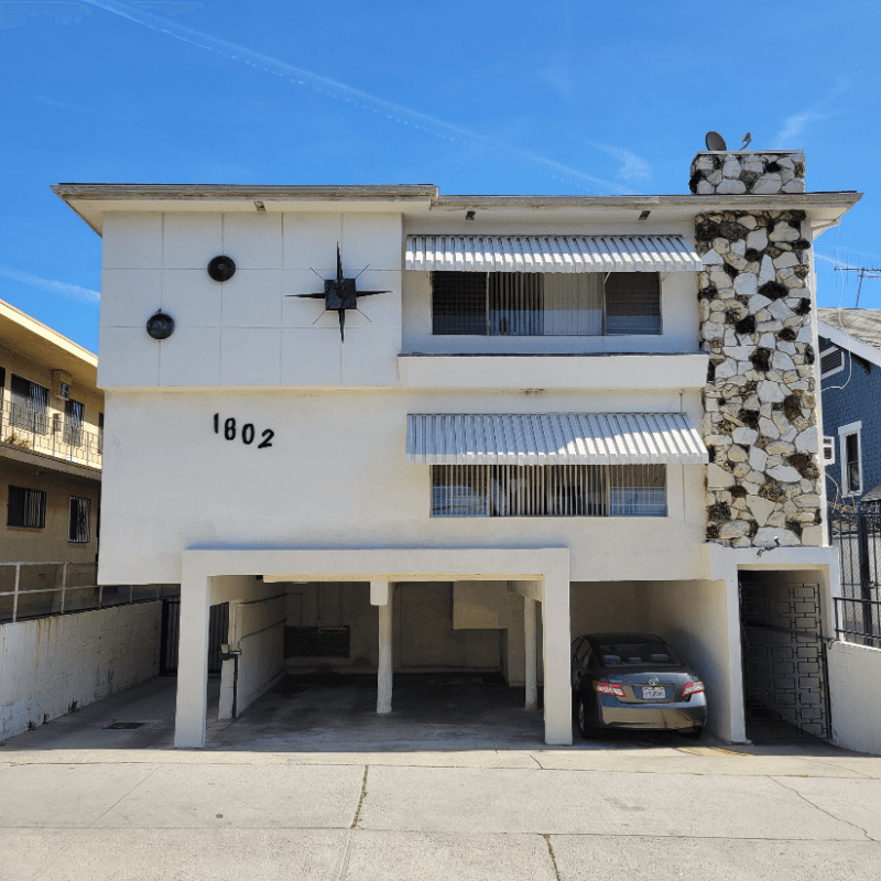 Los Angeles Apartment: 1802 N Wilton Place