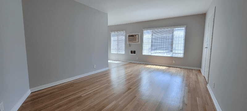 Los Angeles Apartment: 1802 N Wilton Place