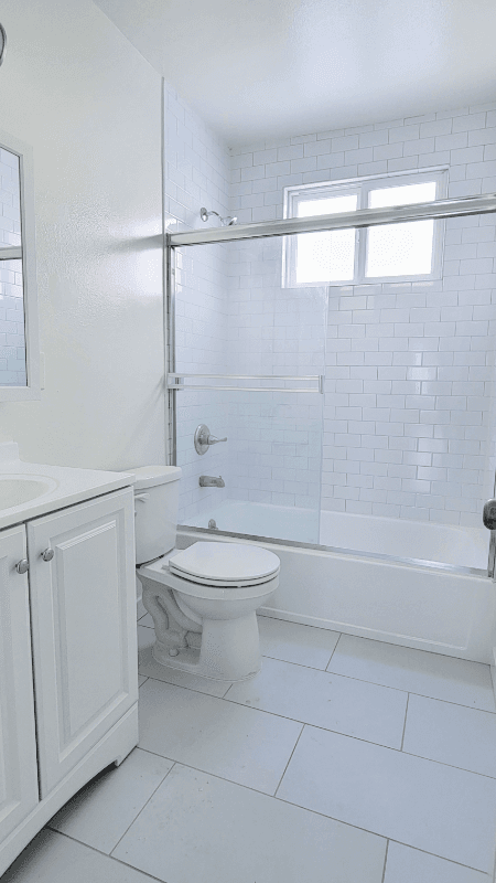Los Angeles Apartment: 1802 N Wilton Place