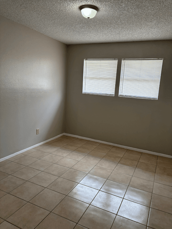 San Antonio House: 230 Schmeltzer Lane