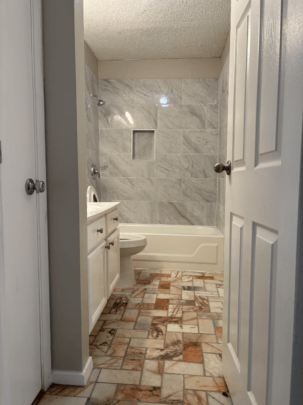 San Antonio House: 230 Schmeltzer Lane