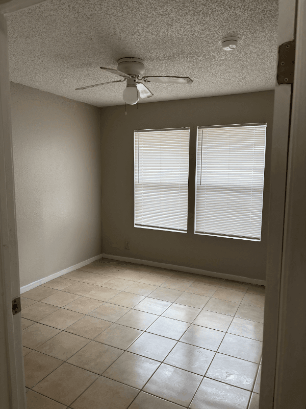 San Antonio House: 230 Schmeltzer Lane