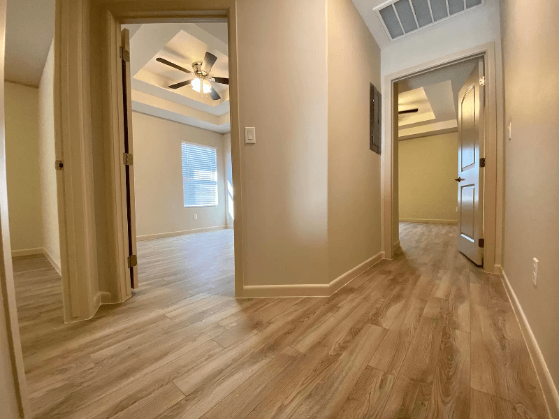 Edinburg Townhome: 520 Newport Ave