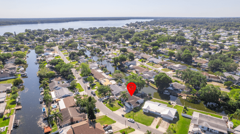 Palm Harbor House: 16 Citrus Drive