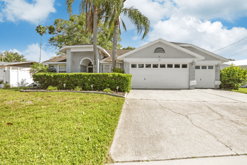 Palm Harbor House: 16 Citrus Drive