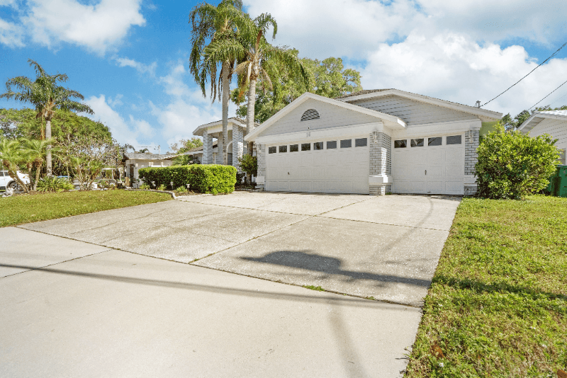 Palm Harbor House: 16 Citrus Drive