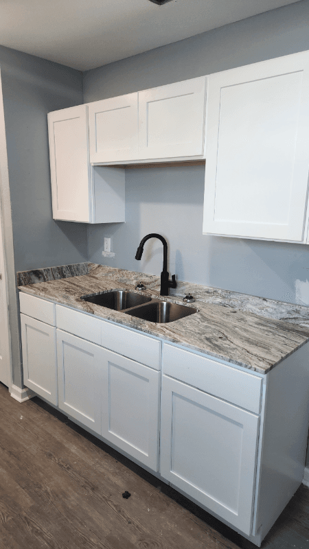Broussard Apartment: 219 Leon Street
