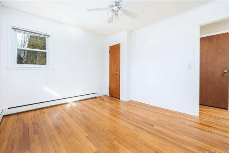 Danbury House: 21 Henso Dr