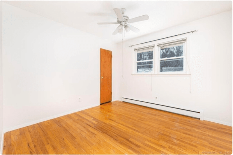 Danbury House: 21 Henso Dr