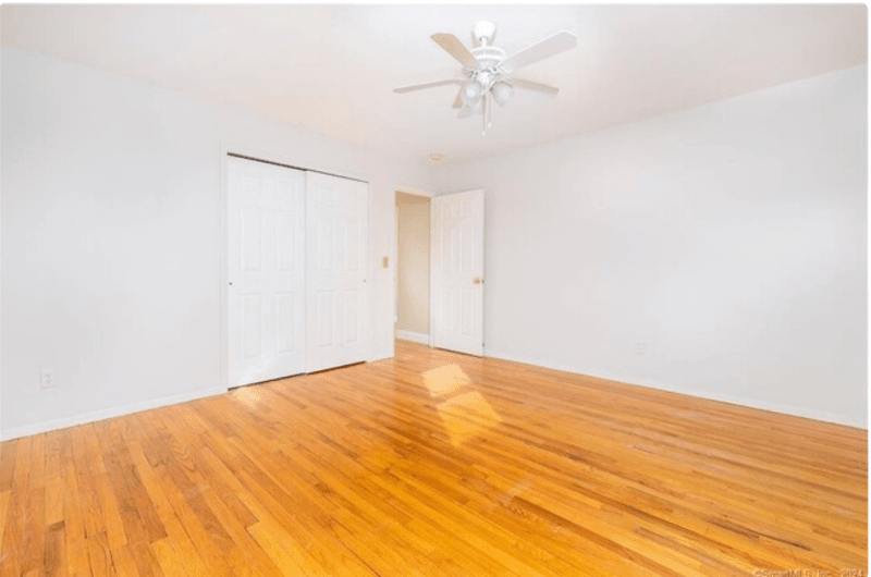 Danbury House: 21 Henso Dr