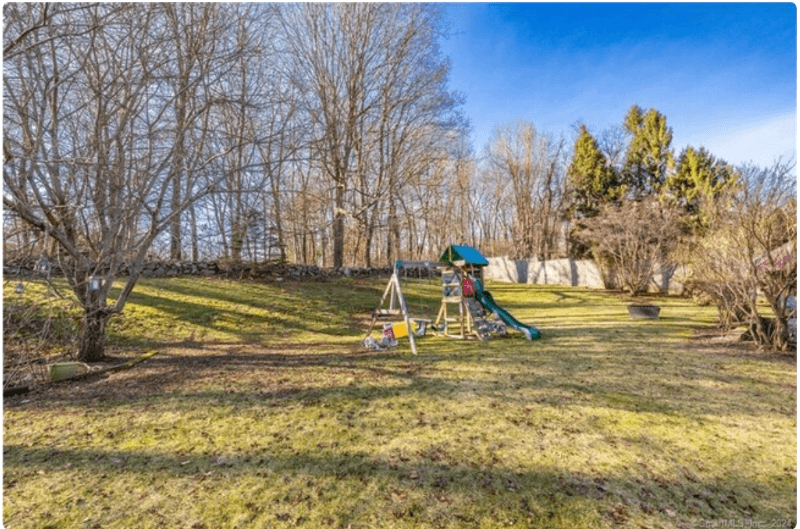 Danbury House: 21 Henso Dr