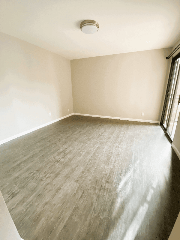 Los Angeles Condo: 4499 Via Marisol