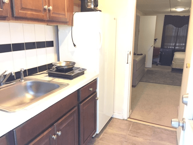 West Orange House: 9 Glenview Drive