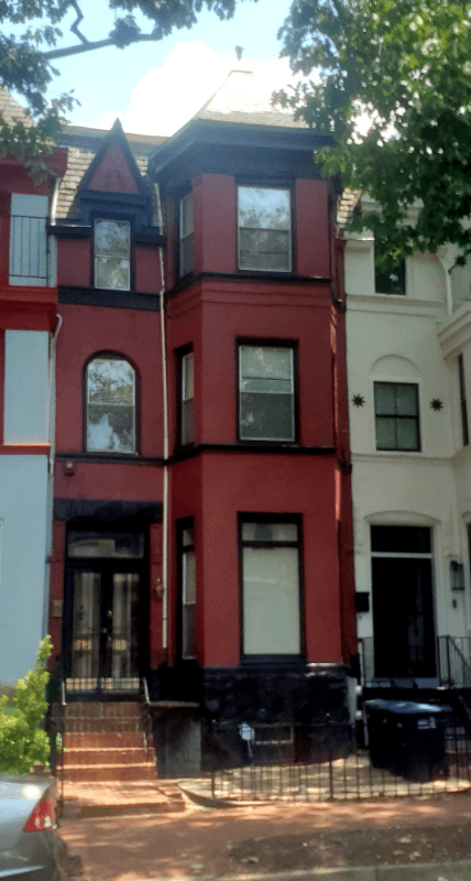 Washington Townhome: 633 8th Street. NE