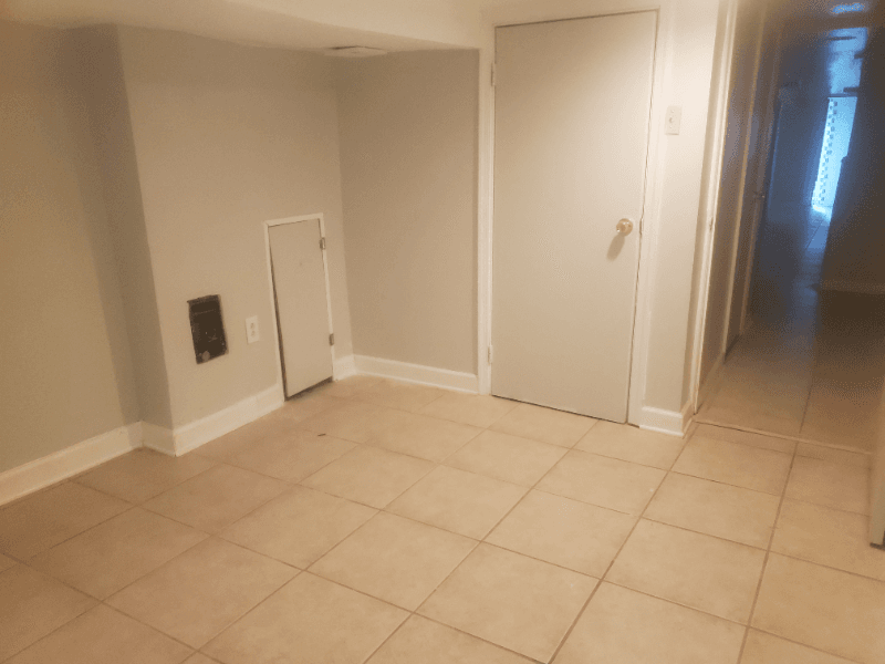 Washington Townhome: 633 8th Street. NE