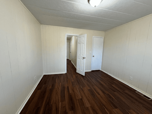 Knoxville House: 2055 Washington Ave