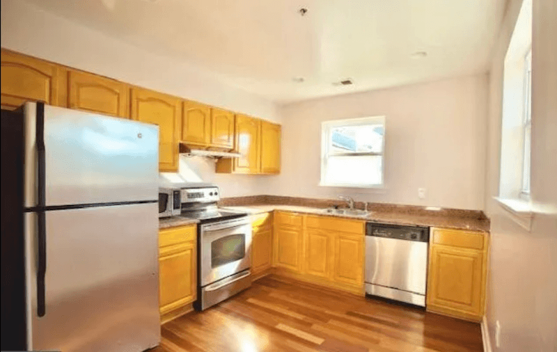 Washington Condo: 4929 Foote Street NE #14