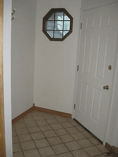 Eden Prairie House: 8782 Hawthorne Dr