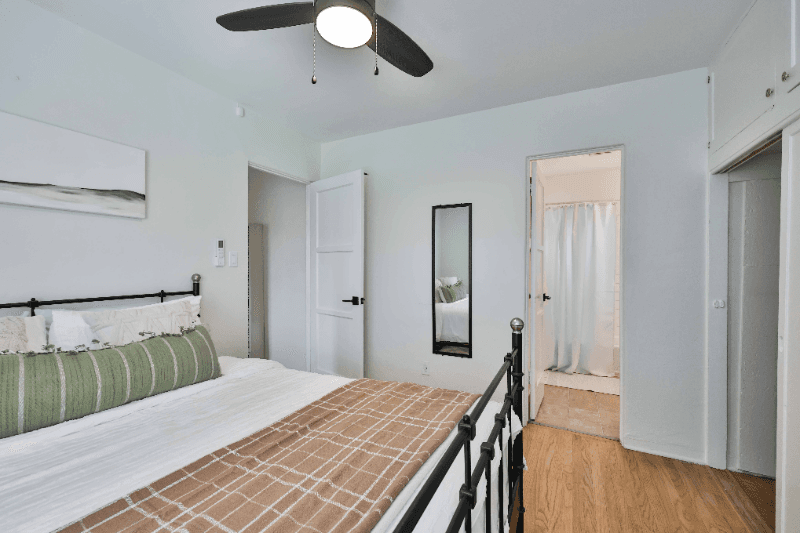 San Diego Condo: 4788 West Mountain View