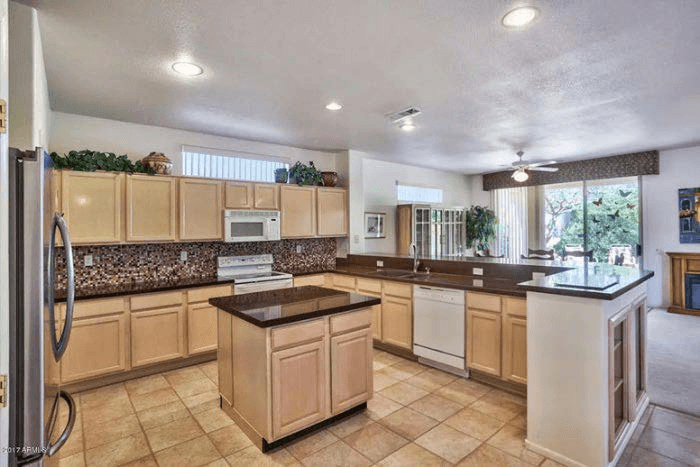 Surprise House: 20046 N. HEARTHSTONE DR.