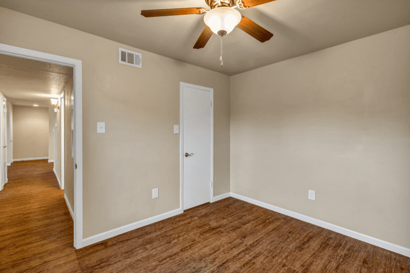 Blanco Apartment: 525 Jones Avenue