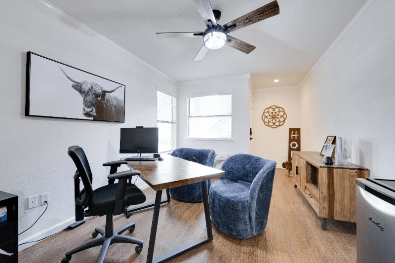 Blanco Apartment: 525 Jones Avenue