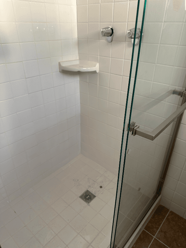 Los Angeles Apartment: 701 So Oxford Avenue