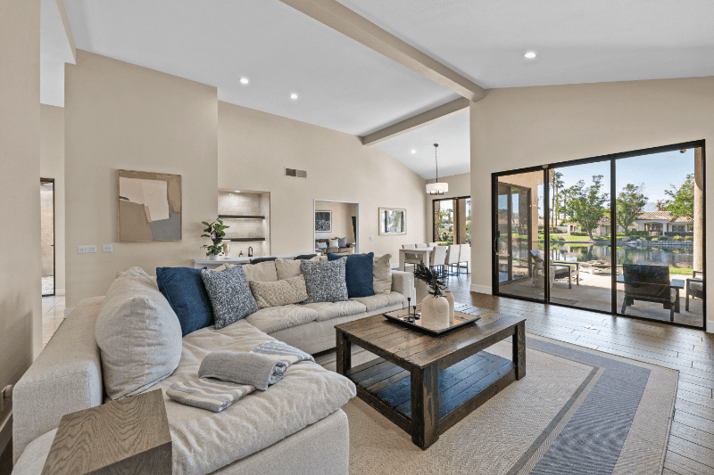 La Quinta House: 80504 Pebble Beach