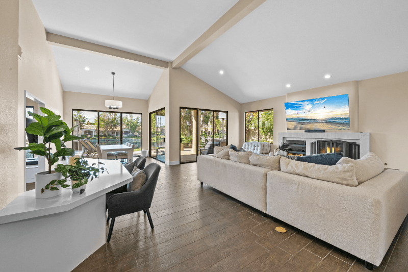 La Quinta House: 80504 Pebble Beach