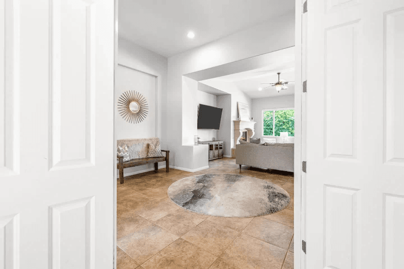 La Quinta House: 44260 Vía Coronado