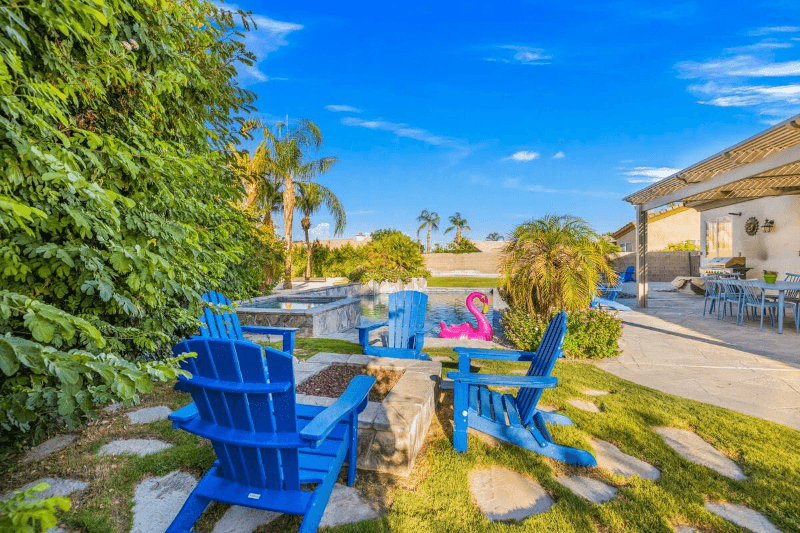 La Quinta House: 44260 Vía Coronado