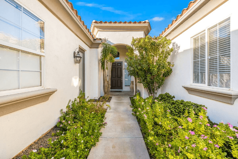 La Quinta House: 44260 Vía Coronado
